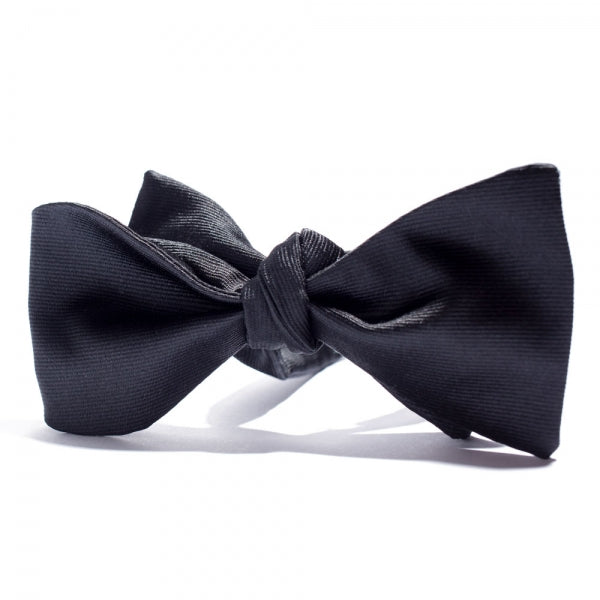 Timeless Classic Grosgrain Bowtie - duncanquinn